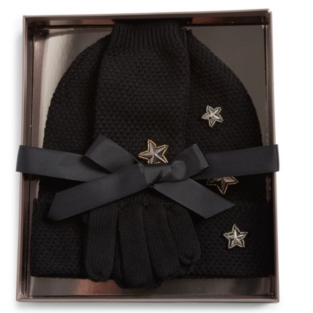 BCBG HAT AND GLOVES SET
